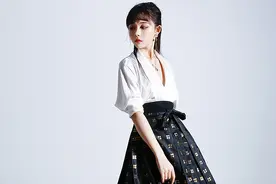 “旗袍裙”已经过时了，今年流行的是“马面裙”，谁穿谁好看图片