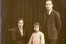 法国奶奶，为中国初恋，55年没结婚！11年前，她83岁，嫁给初恋图片