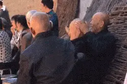 闺蜜，这样的恶作剧，真的痛并快乐着，请勿模仿！图2图片