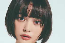 15岁曾美到不像话，号称日本奥黛丽赫本的脸怎么搞成这样了？图片