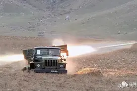 一觉醒来，这两个中国的友好邻国，大打出手了图片