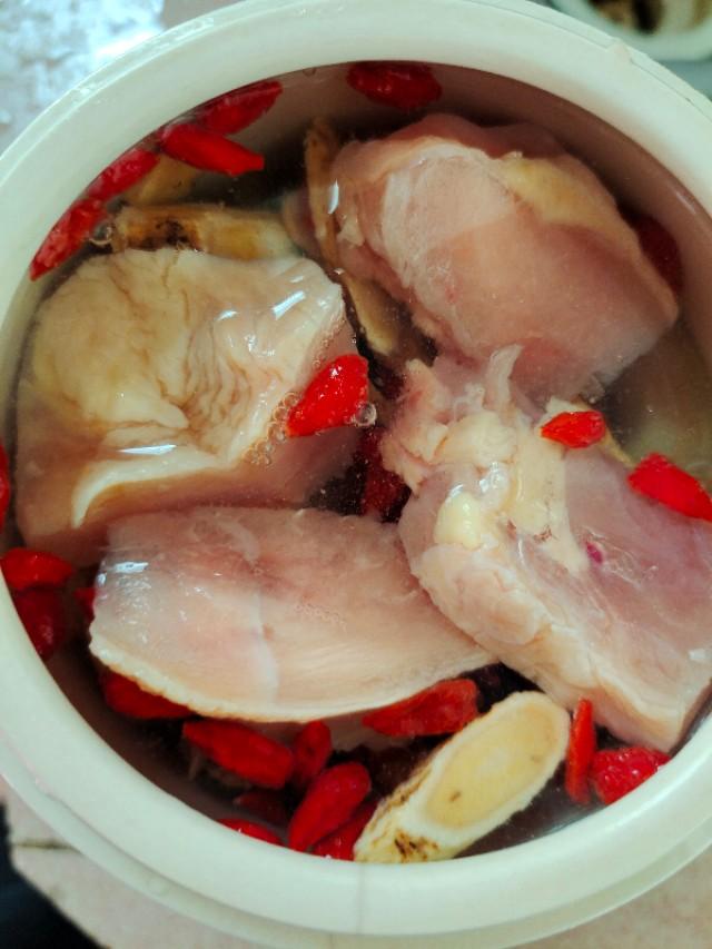 煲花胶汤可以用鸡胸肉吗 2026年煲花胶汤可以用鸡胸肉吗怎么做 煲花胶汤可以用鸡胸肉吗 2026年煲花胶汤可以用鸡胸肉吗怎么做