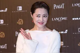 演员刘蓓，已年过53岁，依旧优雅大方，身材没走样，分享瘦身秘诀图片