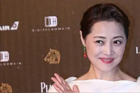 演员刘蓓，已年过53岁，依旧优雅大方，身材没走样，分享瘦身秘诀图片