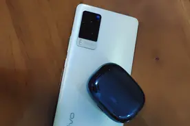 半个月工资，盲狙新旗舰之后，却被朋友利用，一脸嫌弃图片