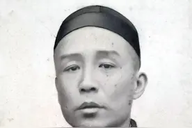俩人同出一师门，学徒时亲如兄弟，出徒后因师兄犯错，分道扬镳图片