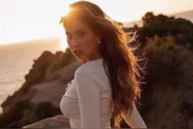 Kara Del Toro：丰满的魔鬼身材代表图片