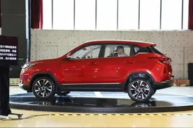 月薪3000的看过来，5万的价格入手一台全新SUV，值了图片