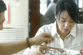 《喜剧》写了出什么“喜剧”图片