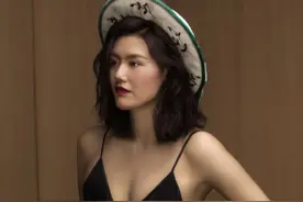 为什么女运动员都是平胸？网友：泳装掩盖了好身材图片