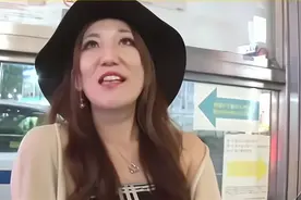 外表光鲜的38岁女主，家里堆满垃圾，从不收拾，实在看不下去了图片