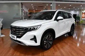 空间大尺寸霸气，低油耗低价格的SUV，带你看广汽传祺GS5图片