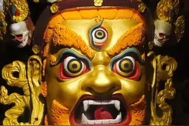 「缘由心定」金刚手菩萨图片