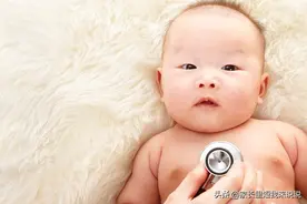领养的孩子为她付出了所有，这个养母真好图片