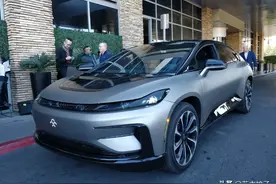 贾跃亭兵行险招，债务或已填平，FF91内饰惊艳，喊价200万图片