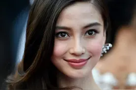 “每天化妆”和“长期素颜”，5年下来有啥区别？差距一目了然图片