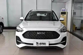 便宜实惠后排宽敞，增压动力自动挡全都有的省油SUV，实拍哈弗M6图片