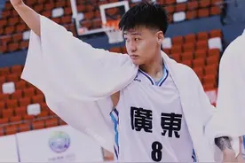 朱芳雨放话没人敢穿广东8号球衣，赵睿：我试试图片