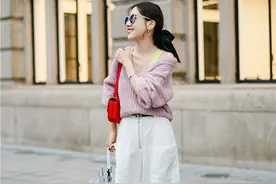 一条米色裤子=时髦、显白+高级，今年冬天这么穿美极了图片