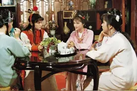 贾宝玉衔玉而生，黛玉为何也跟着叫玉儿？贾母早有打算？图片