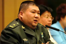 毛主席后人身负伟人“标签”，唯一嫡孙成为少将，长外孙下海经商图片