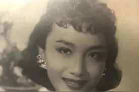 夏梦：美貌堪比赫本，比赫本幸福！曾受毛泽东接见，金庸追她7年图片