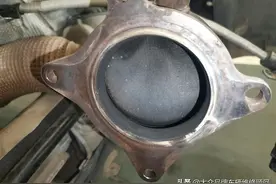 注意！这几种情况会造成你的车“三元催化器”出现损坏！图片