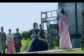 古代版求婚现场，吃瓜群众下跪聘礼都有了，可奈何女主只当是备胎