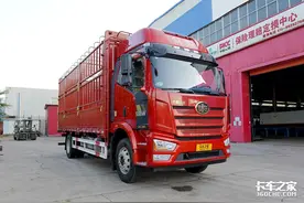 平地板双人床，想买6米8中卡，这台解放J6L够新颖图片