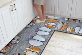 广东出差发现一户人家的厨房，设计太有才了，拍照给大家看看图片