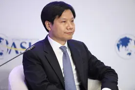 雷军退出小米金融、小米信用董事图片