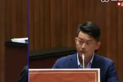 “绿委”用闽南话质询　台当局“副防长”回说“听不懂”图片