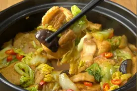 冬天就馋这锅乱炖，4种食材一起上，营养暖身，上桌汤汁都不剩图片