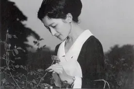 日本第一位“平民皇后”美智子：被婆婆折磨41年，沦为生育机器图片