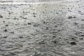想采访一下老天爷：请问你为什么整天下雨图片