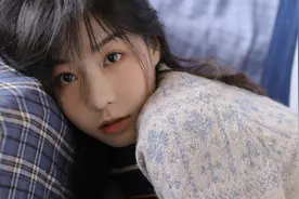 元气少女美女校花，有种初恋的感觉图片