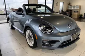 复古版大众甲壳虫亮相，2.0T引擎+四座，比宝马mini帅气图片