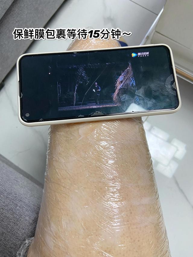 磨砂膏擦鸡皮肤的方法