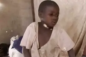 这就是生活在非洲的小孩：5岁就要打工糊口，每天饿到哭！纪录片图片