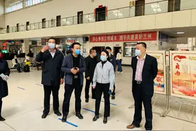 七里河区政府副区长检查“五一”假期前疫情防控和安全生产工作图片