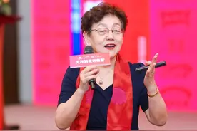 前光明乳业董事长王佳芬：又一个出企业家的时代到来了图片