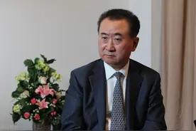 报应来了！遭监管总局审查，潘石屹套现200亿背后原因引人深思图片