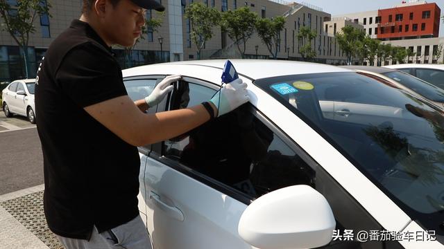 三年车龄的奇瑞风云，检测完后客户直接过户开回家