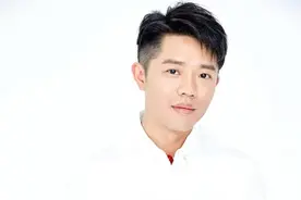 曾毅和杨魏玲花的故事图片