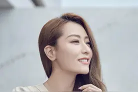 白冰--气质绝佳，美丽动人图片