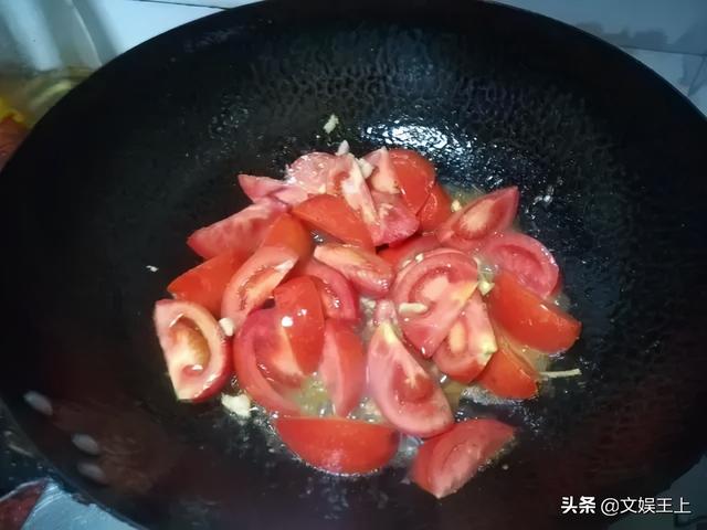 瀹冨惈鏈?0绉嶆皑鍩洪吀锛屽啀璐甸兘瑕佺粰瀛╁瓙澶氬悆锛屽瀛愪釜澶撮珮浜庡悓榫勪汉