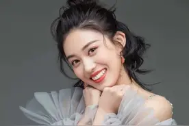陌陌主播魏伽妮音乐MV上线，《望着你的身影》致敬最美逆行者图片