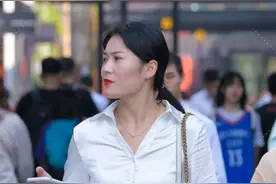 感觉每一款喇叭裤 都有自己的味道图片