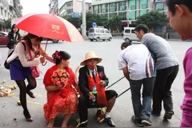 只要觉得“不舒服”便可报警，山东邹平发文整治恶俗婚闹图片