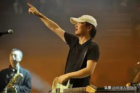 崔健六十，把自己活成一曲摇滚乐图片